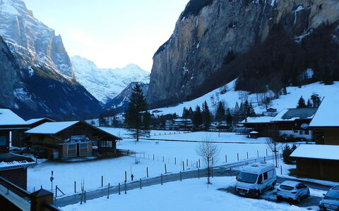 Staubbach: Geografia Montane, Montagna, Neve, Inverno, Catena Montuosa, Alpi, Hill Station, Fenomeno Geologico, Cielo, Geomorfologia Glaciale