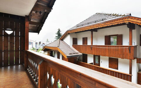 Villaggio Ladino: Proprietà, Costruzione, Cielo, Legna, Villetta, Color Legno, Tempo Libero, Latifoglie, Casa, Raccordo