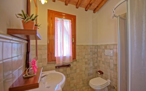 Villa Roberto: Camera, Proprietà, Bagno, Casa, Costruzione, Interior Design, Immobiliare, Pavimento, Casa, Architettura