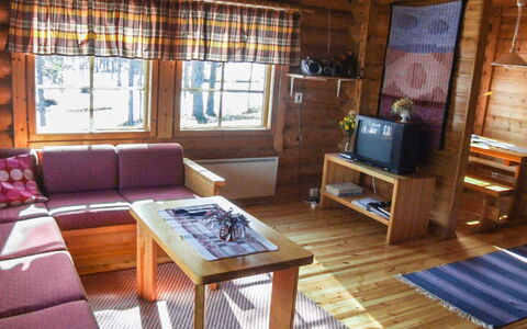 Kujalan Lomat 2: Legna, Mobilia, Pavimentazione, Pavimento, Interior Design, Villetta, Camera, Color Legno, Soffitto, Soggiorno