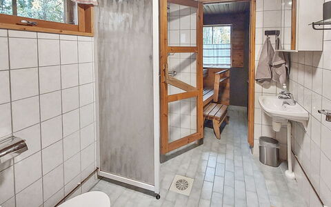 Alakitkajärvi, Takkusalmi: Legna, Pavimentazione, Pavimento, Interior Design, Idraulico Fixture, Camera, Soffitto, Idraulico, Bagno, Color Legno