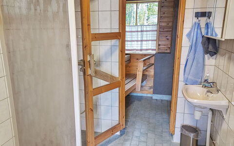 Alakitkajärvi, Takkusalmi: Legna, Pavimentazione, Pavimento, Idraulico Fixture, Camera, Porta, Idraulico, Color Legno, Latifoglie, Bagno
