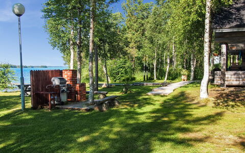 Alakitkajärvi, Takkusalmi: Mobilia, Lotto, Prato, Giardino, Shade, Mobili Da Esterno, Parco, Sedia, Landscaping, Cortile