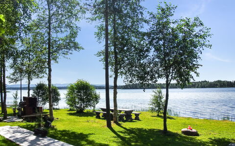 Alakitkajärvi, Takkusalmi: Banca, Prato, Lago, Shade, Riva, Serbatoio, Parco, Giardino, Costa, Suono