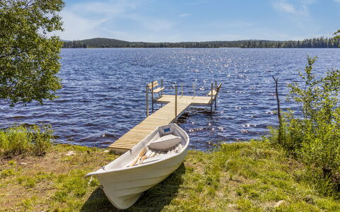 Ruka-Kitkan Kuukkeli: Blu, Acqua, Corpo D'Acqua, Risorse Idriche, Paesaggio Naturale, Waterway, Banca, Lago, Alveo, Dock