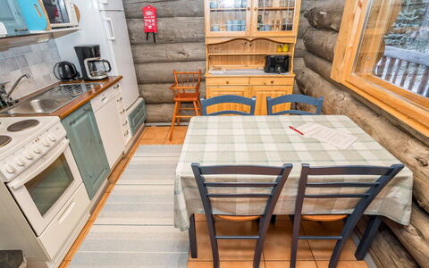 Pajalan Honka: Legna, Neve, Villetta, Inverno, Tetto, Casa, Congelamento, Log Cabin, Raccordo, Pendenza