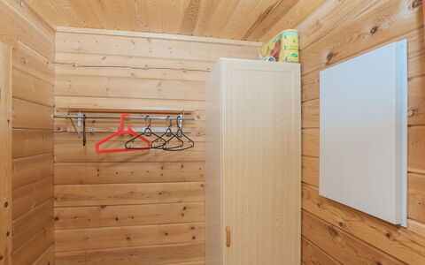 Viipusjärvi 12: Legna, Pavimentazione, Pavimento, Color Legno, Plank, Latifoglie, Camera, Pavimento In Legno, Compensato, Soffitto