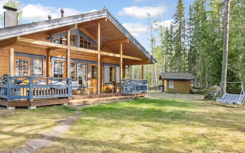 Korpilahti: Legna, Villetta, Log Cabin, Portico, Raccordo, Edifici Giardino, Legname, Latifoglie, Larice, Woodland