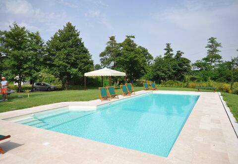 Villa Marginone: Piscina, Proprietà, Tempo Libero, Immobiliare, Vacanza, Casa, Costruzione, Ricorrere, Erba, Architettura