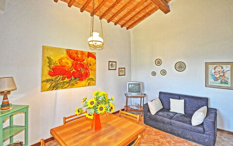 Vittoriana: Camera, Proprietà, Interior Design, Mobilia, Soggiorno, Costruzione, Soffitto, Casa, Tavolo, Pavimento