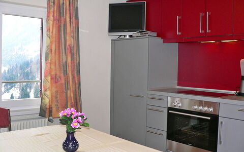 Elsa: Camera, Cucina, Proprietà, Mobilia, Controsoffitto, Rosa, Cabinetry, Interior Design, Casa, Costruzione