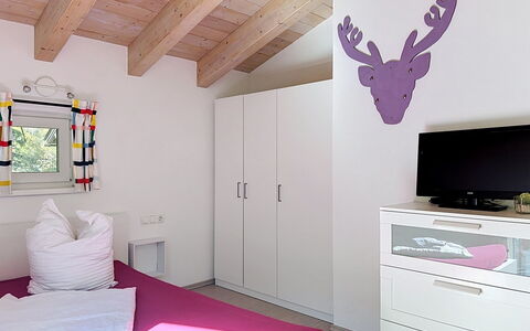 Am Arlberg: Mobilia, Interior Design, Camera Da Letto, Soffitto, Pavimento, Tessile, Camera, Pavimentazione, Casa, Letto