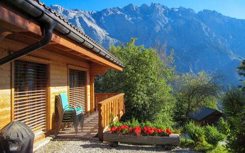 Helene: Cielo, Pianta, Montagna, Proprietà, Costruzione, Finestra, Foglia, Natura, Azzurro, Blu