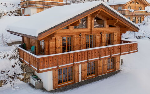 Helene: Neve, Finestra, Costruzione, Legna, Albero, Casa, Villetta, Woody Impianto, Raccordo, Tetto