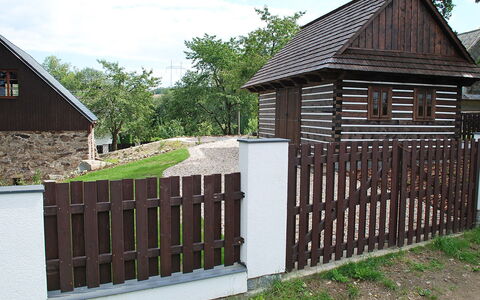 Holetín: Proprietà, Recinzione, Casa, Home Scherma, Costruzione, Legna, Casa, Villetta, Capannone, Immobiliare