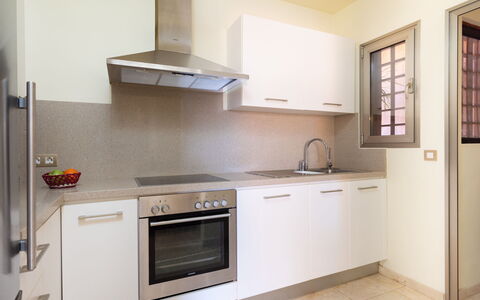 Duplex Bencomo: Cabinetry, Proprietà, Controsoffitto, Lavandino Della Cucina, Costruzione, Rubinetto, Lavello, Cucina, Cucina Stufa, Legna