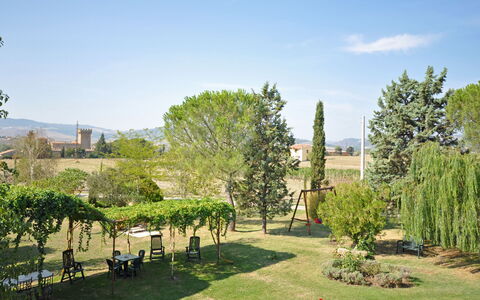 Villa Cassia: Proprietà, Albero, Giardino, Architettura, Botanica, Erba, Costruzione, Casa, Giardino Botanico, Primavera