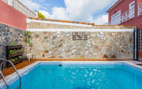 La Marea: Acqua, Cielo, Nube, Pianta, Piscina, Proprietà, Costruzione, Blu, Azzurro, Shade