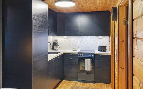 Uolevintie 39B: Legna, Pavimentazione, Interior Design, Pavimento, Soffitto, Cucina, Controsoffitto, Cabinetry, Illuminazione, Elettrodomestico Da Cucina