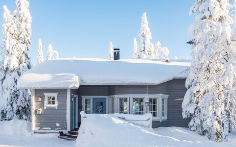 Vuosselinhovi C: Neve, Inverno, Casa, Casa, Villetta, Tetto, Congelamento, Raccordo, Pendenza, Brina