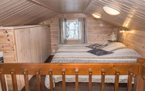 Vuosselinhovi C: Legna, Pavimento, Pavimentazione, Mobilia, Soffitto, Interior Design, Camera Da Letto, Camera, Letto, Color Legno