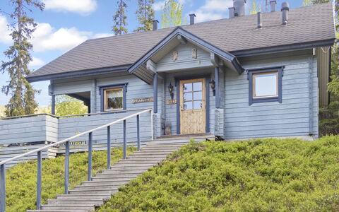 Pöllölaakso: Legna, Raccordo, Villetta, Casa, Casa, Plank, Edifici Giardino, Log Cabin, Latifoglie, Portico