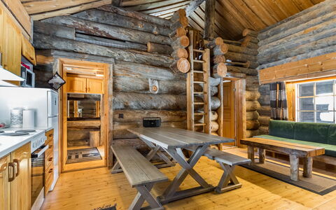 Seitsemän Savua 3: Legna, Villetta, Color Legno, Latifoglie, Log Cabin, Plank, Soffitto, Materiali Naturali, Legname, Edifici Giardino