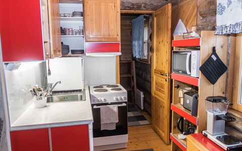 Saukkokumpu 3: Legna, Cucina, Apparecchio Major, Pavimentazione, Mobilia, Pavimento, Camera, Cabinetry, Elettrodomestico Da Cucina, Color Legno