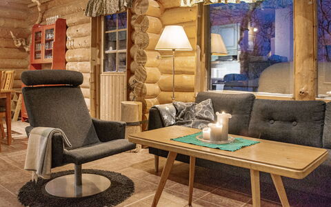 Kilpis-Arkki: Mobilia, Interior Design, Legna, Pavimentazione, Soggiorno, Pavimento, Illuminazione, Casa, Soffitto, Sedia