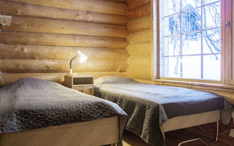 Kilpis-Arkki: Legna, Pavimentazione, Pavimento, Interior Design, Soffitto, Mobilia, Camera, Camera Da Letto, Letto, Lenzuolo