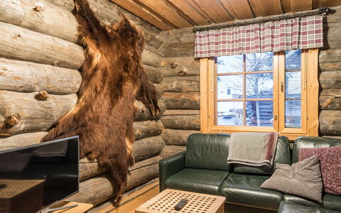 Operonmukka a 8: Legna, Mobilia, Interior Design, Casa, Pavimento, Soffitto, Camera, Villetta, Log Cabin, Soggiorno