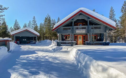 Luoston Väärtin Kammi: Legna, Neve, Villetta, Inverno, Tetto, Casa, Congelamento, Log Cabin, Raccordo, Pendenza