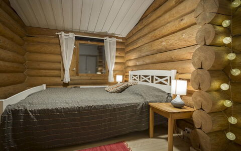 Pohosniemi: Mobilia, Interior Design, Legna, Pavimentazione, Soffitto, Camera Da Letto, Letto, Pavimento, Camera, Illuminazione