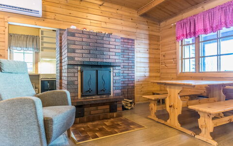 Aittoniemi i: Legna, Raccordo, Villetta, Casa, Casa, Plank, Edifici Giardino, Log Cabin, Latifoglie, Portico