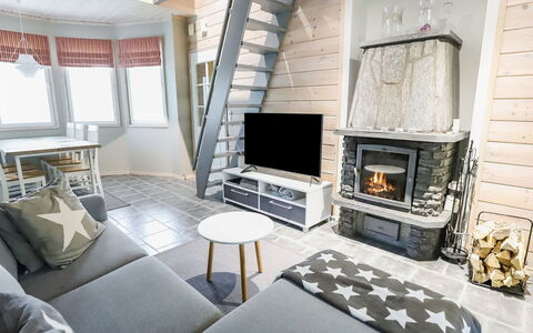 Rukan Taikavuosselin Helmi 8 a: Legna, Interior Design, Casa, Camera, Soggiorno, Villetta, Latifoglie, Sedia, Color Legno, Log Cabin