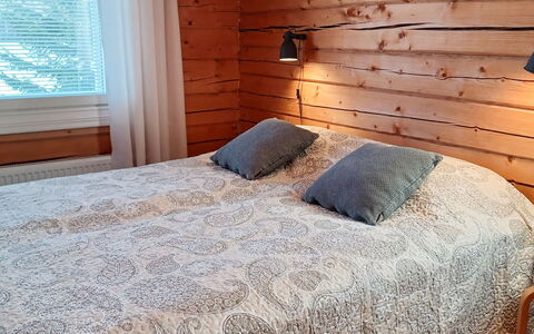Pellervo: Legna, Biancheria, Tessile, Camera Da Letto, Interior Design, Pavimentazione, Lenzuolo, Pavimento, Bedding, Letto