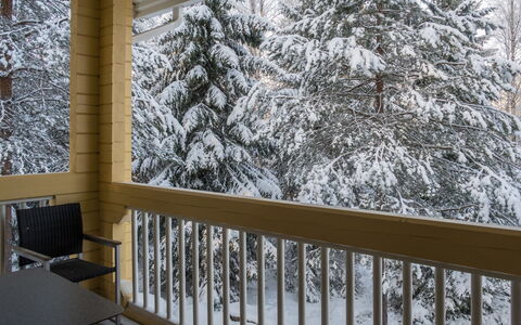 Vaarapirtti Tähti: Legna, Casa, Neve, Villetta, Casa, Inverno, Tetto, Congelamento, Raccordo, Pendenza
