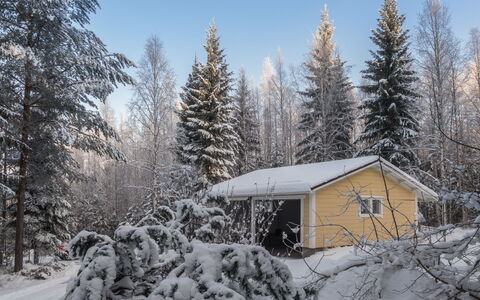 Vaarapirtti Tähti: Legna, Casa, Neve, Villetta, Casa, Inverno, Tetto, Congelamento, Raccordo, Pendenza