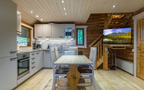 Vekurinveranta: Legna, Soffitto, Pavimentazione, Interior Design, Pavimento, Casa, Pavimento In Legno, Camera, Latifoglie, Villetta