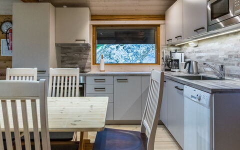 Vekurinveranta: Interior Design, Cucina, Pavimentazione, Legna, Soffitto, Controsoffitto, Mobilia, Pavimento, Camera, Apparecchio Major