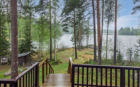 Vekurinveranta: Legna, Foresta, Latifoglie, Pavimento In Legno, Deck, Woodland, Portico, Serbatoio, Shade, Plank