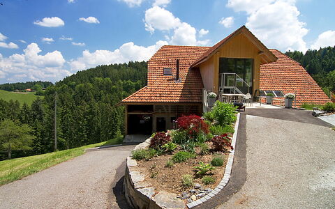 Egggraben: Proprietà, Casa, Casa, Immobiliare, Costruzione, Villetta, Cielo, Zona Residenziale, Architettura, Albero