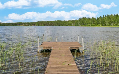 Suvela: Acqua, Risorse Idriche, Corpo D'Acqua, Paesaggio Naturale, Waterway, Banca, Dock, Lago, Alveo, Boardwalk