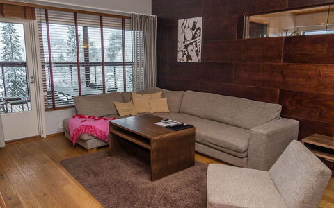 Tahko Spa Suites Orange a 9: Erba, Casa, Villetta, Lotto, Casa, Estate, Prato, Raccordo, Agriturismo, Portico