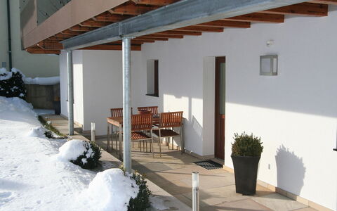 Fabian: Proprietà, Costruzione, Casa, Casa, Corrimano, Immobiliare, Portico, Camera, Colonna, Architettura
