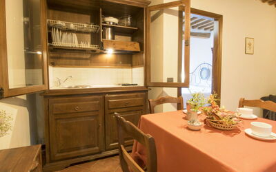 Montecorneo 250.2: Camera, Mobilia, Proprietà, Interior Design, Cabinetry, Costruzione, Controsoffitto, Cucina, Sala Da Pranzo, Casa