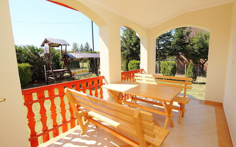 Daisy 2: Proprietà, Camera, Costruzione, Immobiliare, Casa, Pavimento, Casa, Villa, Estate, Mobilia