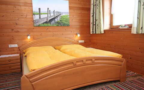 Aschau im Zillertal 320: Mobilia, Letto, Camera Da Letto, Camera, Telaio Del Letto, Proprietà, Comfort, Interior Design, Lenzuolo, Materasso