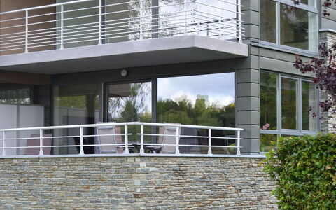 Les Terrasses du Lac: Proprietà, Costruzione, Casa, Architettura, Corrimano, Finestra, Balcone, Casa, Immobiliare, Facciata