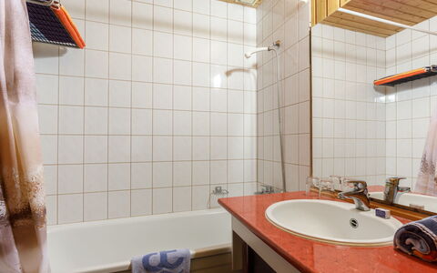 Tihany 500: Marrone, Idraulico Fixture, Lavello, Rubinetto, Specchio, Proprietà, Costruzione, Bagno, Lavandino Del Bagno, Vasca Da Bagno